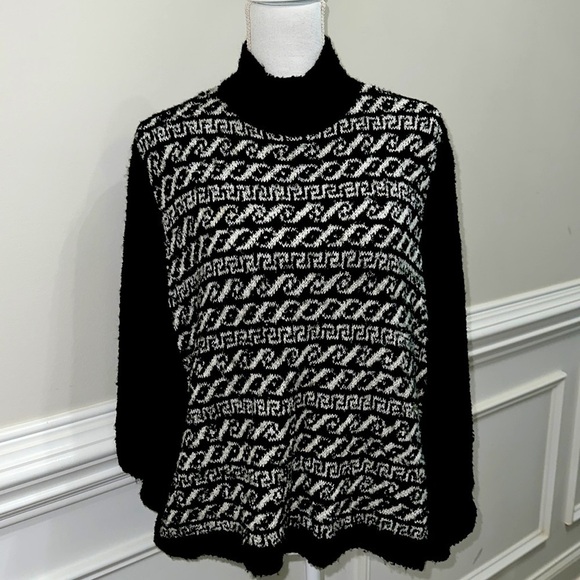 Free People Black and White Oversized Cotton Blend Sweater Poncho size XS - Picture 2 of 9